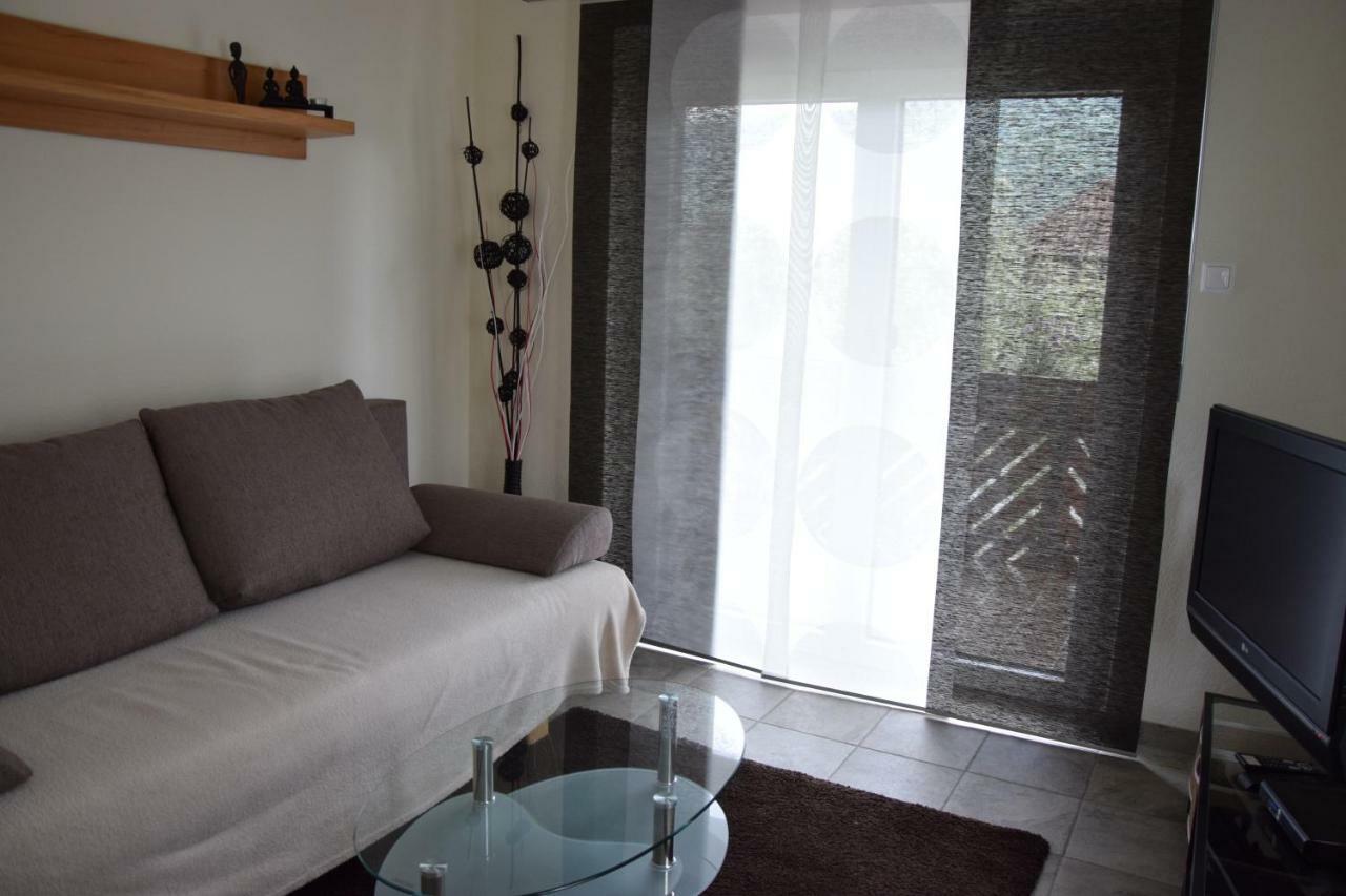 Appartement Stichauner Tschoran ภายนอก รูปภาพ