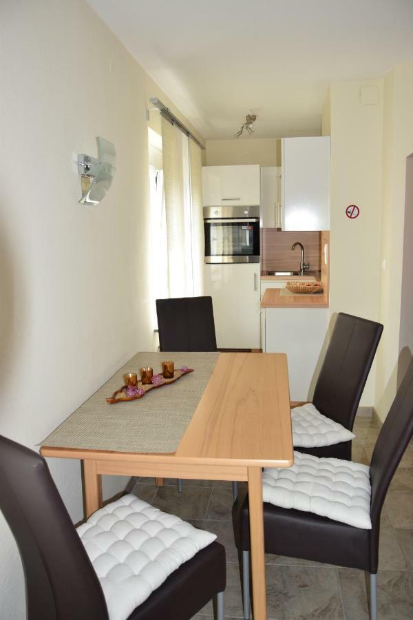 Appartement Stichauner Tschoran ภายนอก รูปภาพ